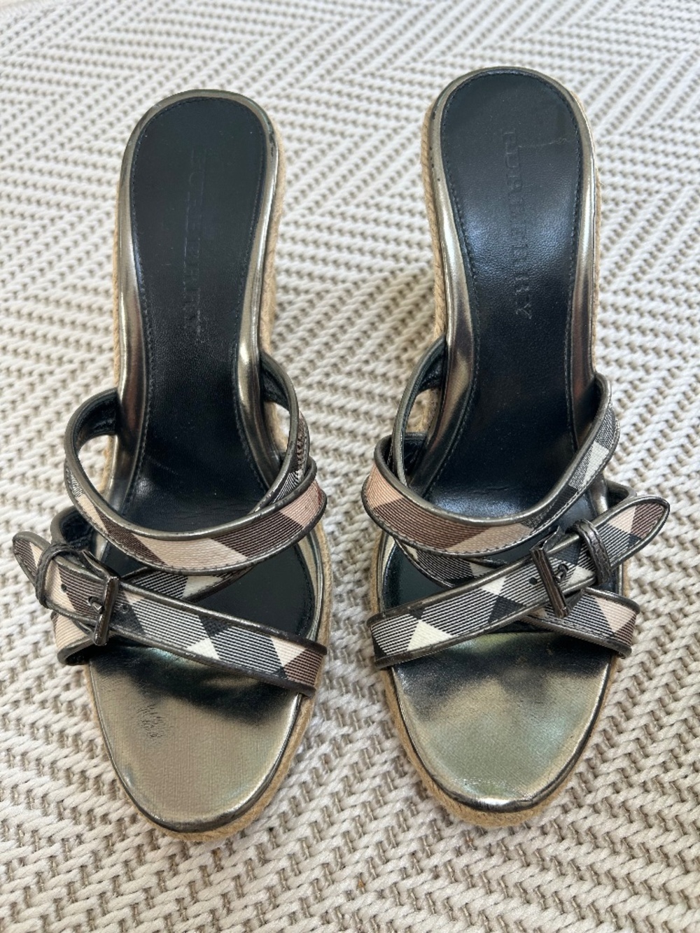 Burberry strappy wedge sandals size 40